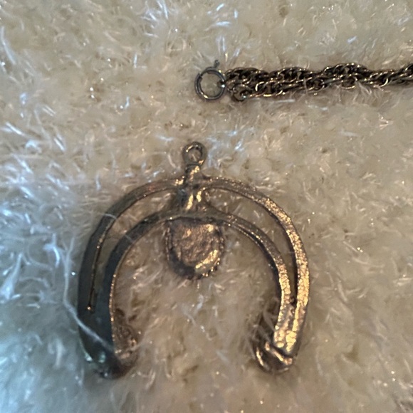Vintage Turquoise horseshoe necklace - Picture 4 of 4